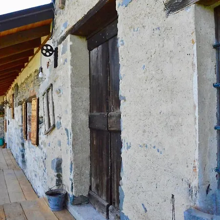Cavallaria Country House Valchiusella Alpesi faház